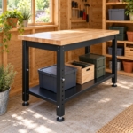 The height-adjustable workbench seen from the other end